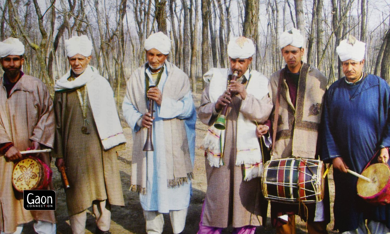 Kashmiri Costume in Jammu | Katra | Fashion with Charu | Traditional Dress  of Kashmir | Shorts |ootd - YouTube