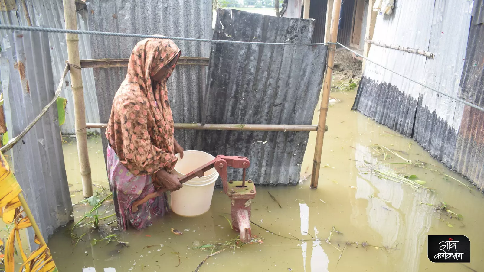 एक बड़ी आबादी इस समय बाढ़ की त्रासदी को झेल रही है।