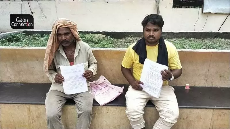 I wish the government had never given us that land. We have never felt so bereft of hope and justice, Prem Sehariya, Arjun and Rampyaris son who works as a daily wage labourer in Indore, said,