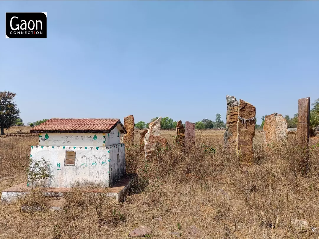 Memory pillars, which pay tribute to the deceased of the Maria tribe in Bastar, can be found in fields or on the roadsides.