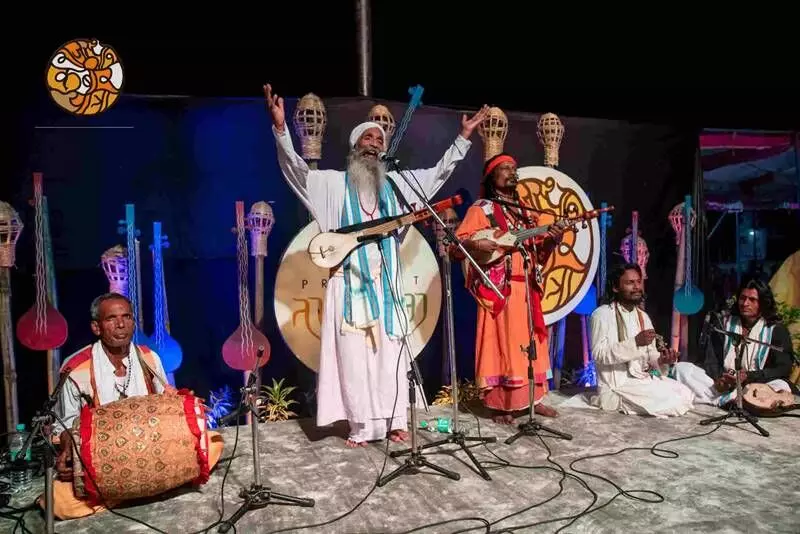 The stalwarts of the folk traditions followed the local artistes, the men all in colourful turbans.