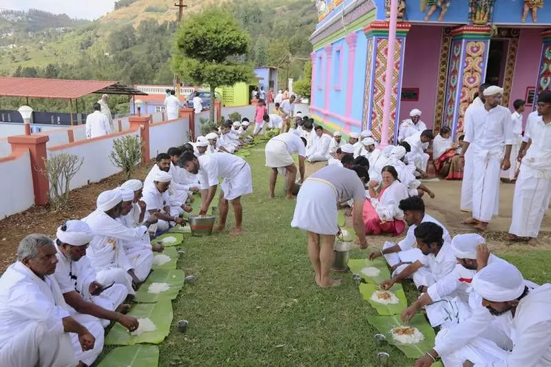 About 500 people at a time can be fed the hot rice, ghee, avarai and vegetable sambar and rasam on banana leaves. 