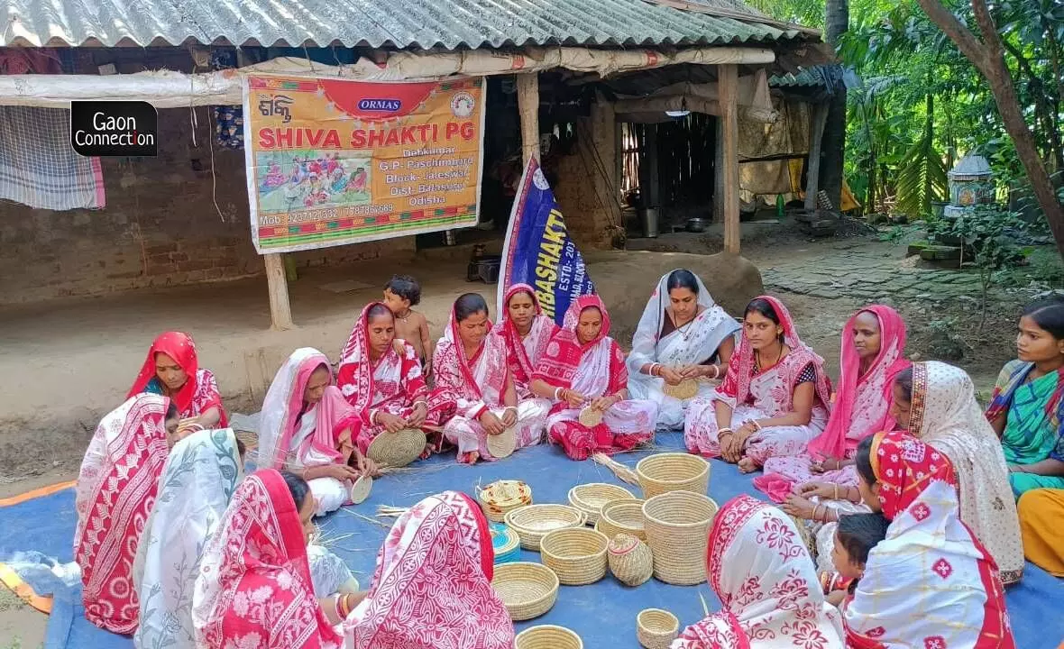 The origin of this craft is centuries old. Traditionally, Sabai grass items like ropes, baskets, bowls, fans and mats were used as utility items in many parts of the state. 