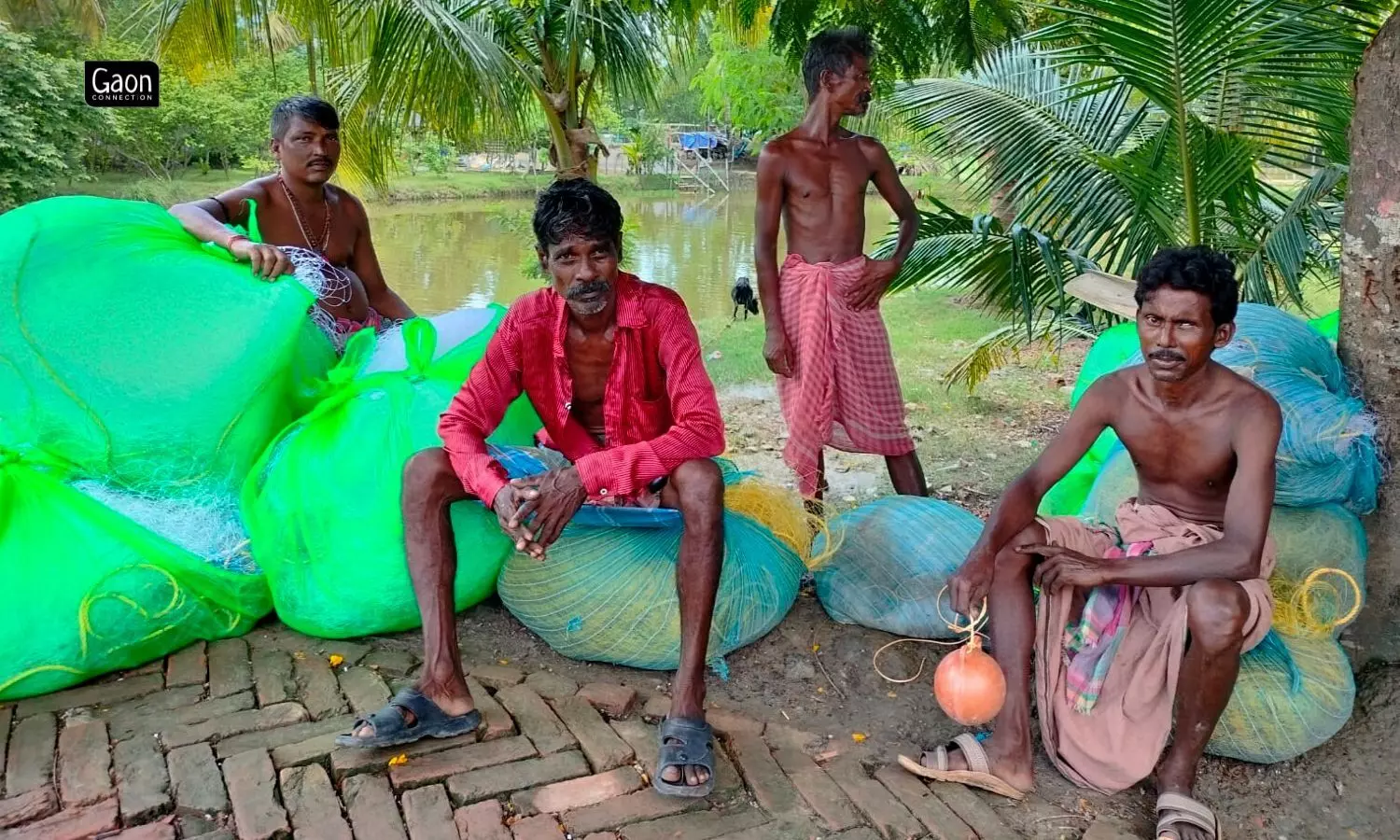 A group of fishers who are preparing to leave for a 15 days-long fishing trip. 