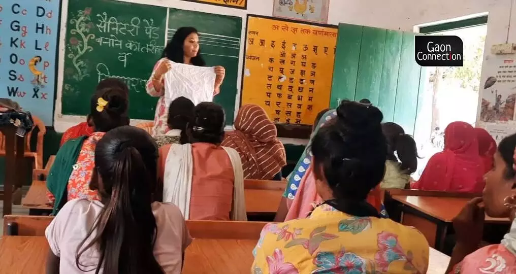 After school, Pushpa visited women in the villages and told them about menstrual hygiene and wellness. 