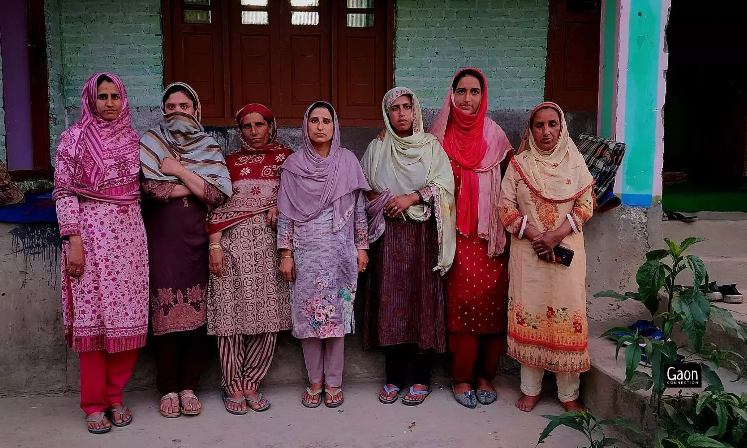 These Kashmiri women use secret recipes of the region handed down from their moms and grandmothers. 