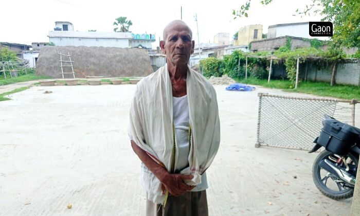 Rajaram Rai from Khararu village says, Not just in my panchayat, I don’t think the tube wells work anywhere else in the division either.